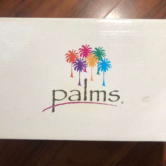 Gold Gladiator sandals LAST CALL 🚨 - Picture 4 of 6